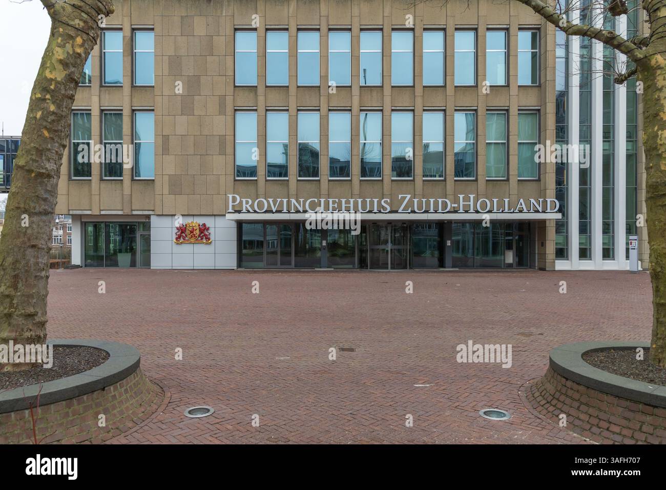 Den Haag, Niederlande. 15. Februar 2025. Provinciehuis Zuid Holland übersetzt Provinz Südholland. Stockfoto