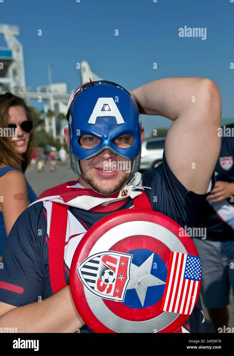 26. Mai 2012: USA-Fans feiern vor dem Start der Action zwischen den USA und Schottland im EverBank Field in Jacksonville, Florida. (Bild: © Gray Quetti/Cal Sport Media/ZUMAPRESS.com) Stockfoto