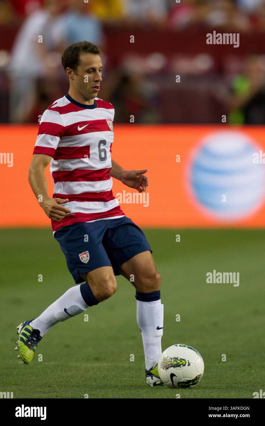 30. Mai 2012: US-Verteidiger Steve Cherundolo (6) in einem Spiel zwischen Brasilien und den USA im Fed Ex Field in Landover, Maryland. Brasilien besiegte die USA mit 4:1. (Kreditbild: â Kostas Lymperopoulos/Cal Sport Media)(Kreditbild: © Kostas Lymperopoulos/Cal Sport Media/ZUMAPRESS.com) Stockfoto