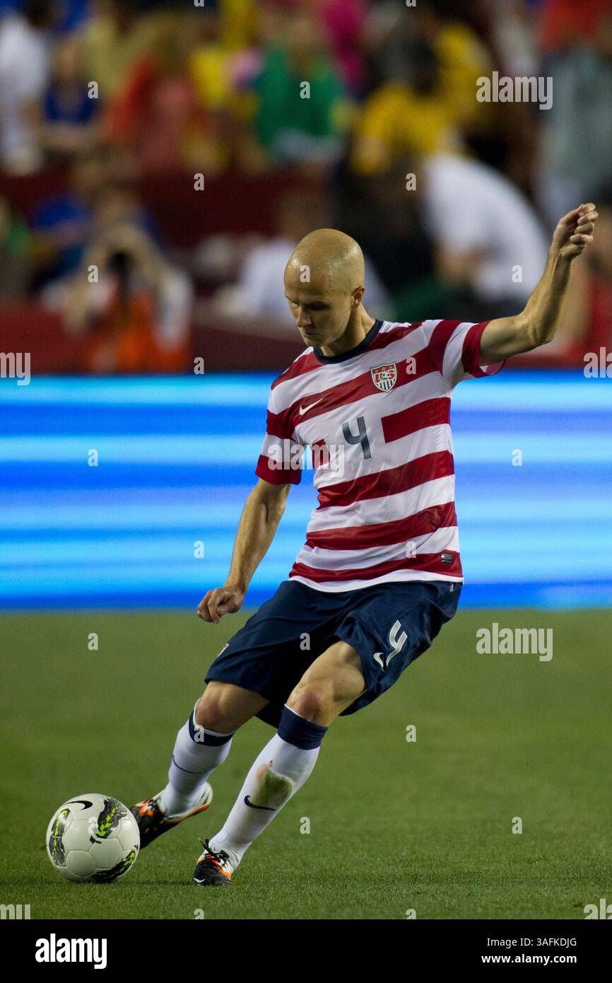 30. Mai 2012: US-Mittelfeldspieler Michael Bradley (4) in einem Spiel zwischen Brasilien und den USA beim Fed Ex Field in Landover, Maryland. Brasilien besiegte die USA mit 4:1. (Kreditbild: â Kostas Lymperopoulos/Cal Sport Media)(Kreditbild: © Kostas Lymperopoulos/Cal Sport Media/ZUMAPRESS.com) Stockfoto