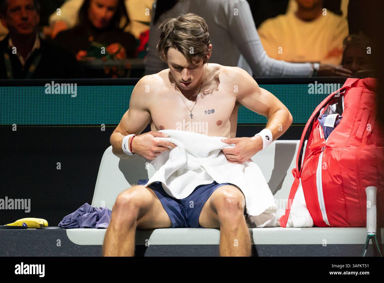 Rotterdam, Niederlande. Februar 2025. ROTTERDAM, NIEDERLANDE - 8. FEBRUAR: Alex de Minaur aus Australien während der ABN AMRO Open in Rotterdam Ahoy am 8. Februar 2025 in Rotterdam, Niederlande. (Foto von Marleen Fouchier/Orange Pictures) Credit: Orange Pics BV/Alamy Live News Stockfoto