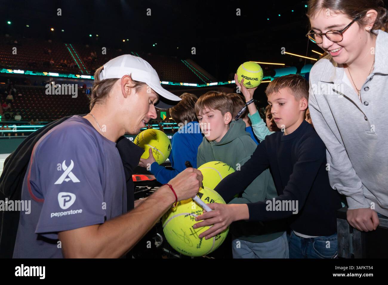 Rotterdam, Niederlande. Februar 2025. ROTTERDAM, NIEDERLANDE - 8. FEBRUAR: Alex de Minaur aus Australien während der ABN AMRO Open in Rotterdam Ahoy am 8. Februar 2025 in Rotterdam, Niederlande. (Foto von Marleen Fouchier/Orange Pictures) Credit: Orange Pics BV/Alamy Live News Stockfoto