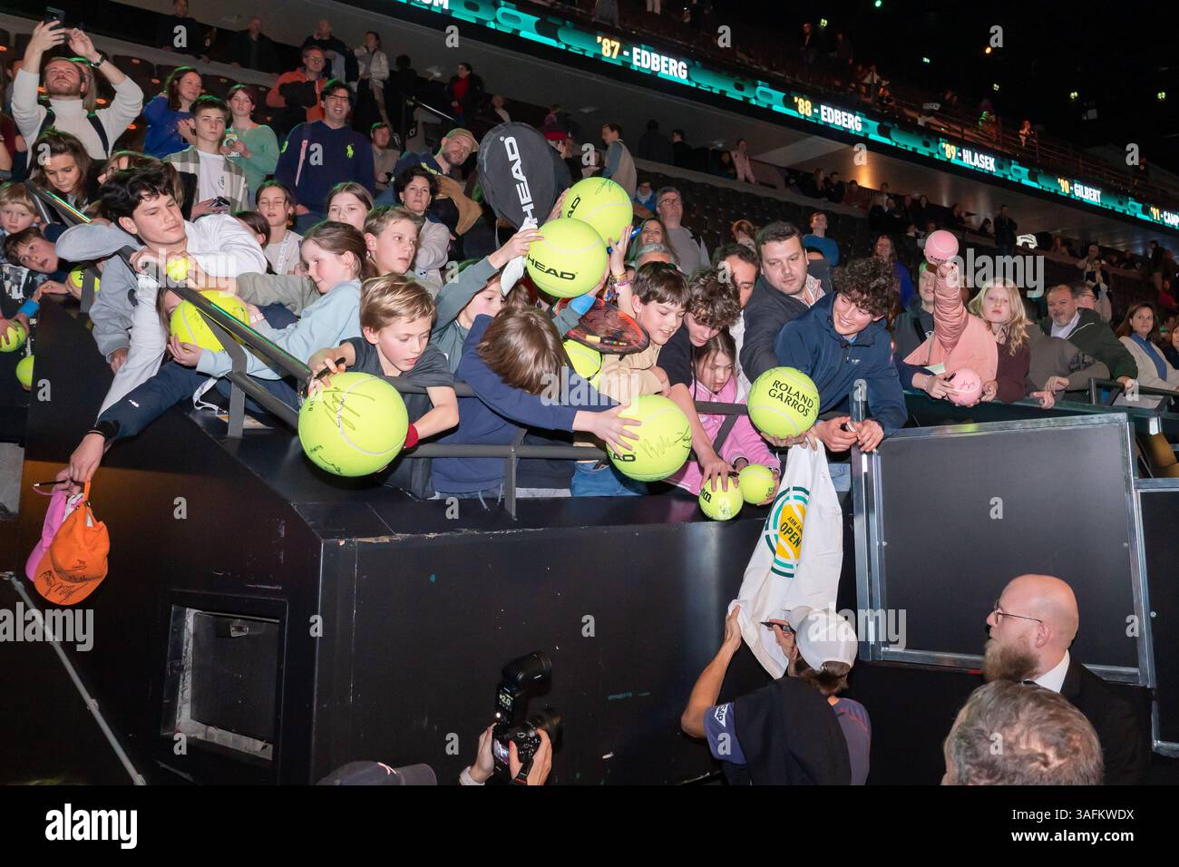 Rotterdam, Niederlande. Februar 2025. ROTTERDAM, NIEDERLANDE - 8. FEBRUAR: Alex de Minaur aus Australien während der ABN AMRO Open in Rotterdam Ahoy am 8. Februar 2025 in Rotterdam, Niederlande. (Foto von Marleen Fouchier/Orange Pictures) Credit: Orange Pics BV/Alamy Live News Stockfoto