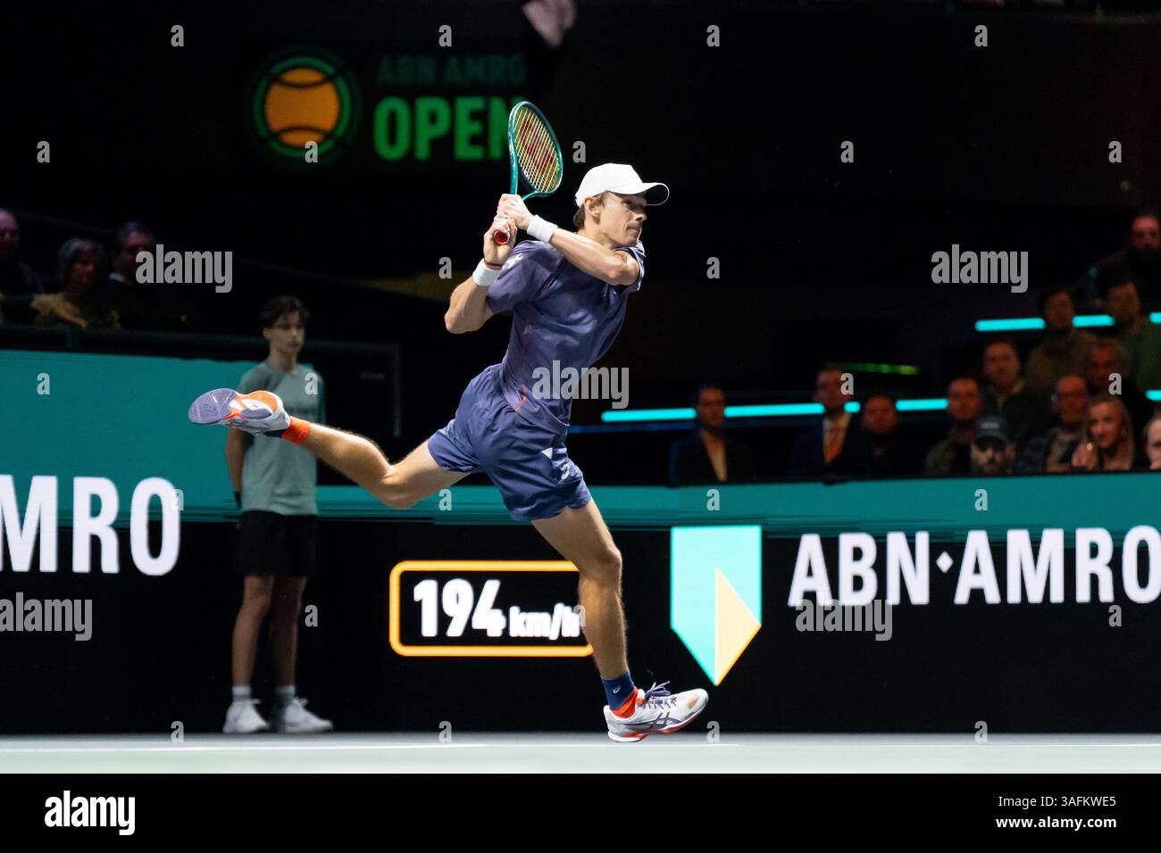 Rotterdam, Niederlande. Februar 2025. ROTTERDAM, NIEDERLANDE - 8. FEBRUAR: Alex de Minaur aus Australien während der ABN AMRO Open in Rotterdam Ahoy am 8. Februar 2025 in Rotterdam, Niederlande. (Foto von Marleen Fouchier/Orange Pictures) Credit: Orange Pics BV/Alamy Live News Stockfoto