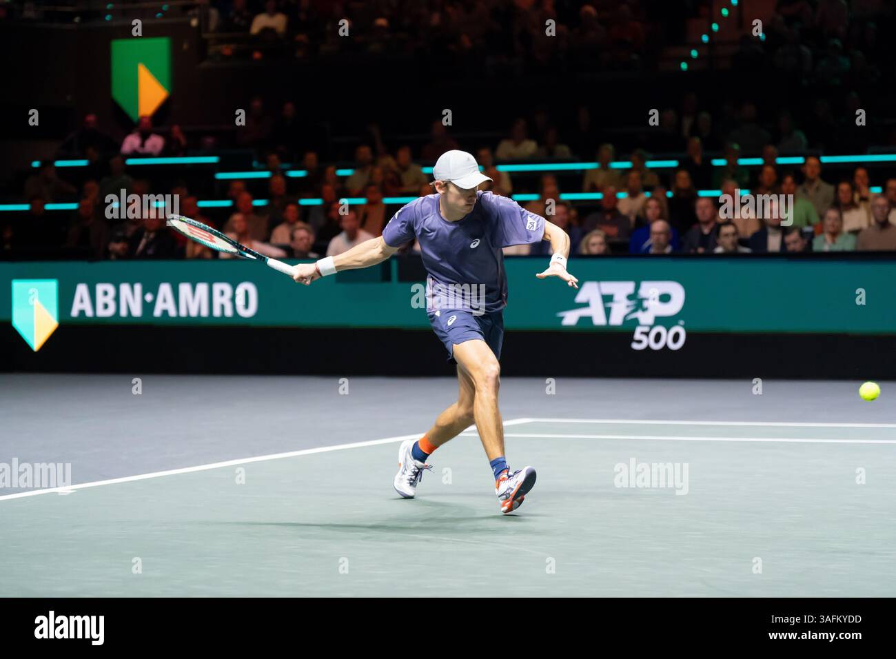 Rotterdam, Niederlande. Februar 2025. ROTTERDAM, NIEDERLANDE - 8. FEBRUAR: Alex de Minaur aus Australien während der ABN AMRO Open in Rotterdam Ahoy am 8. Februar 2025 in Rotterdam, Niederlande. (Foto von Marleen Fouchier/Orange Pictures) Credit: Orange Pics BV/Alamy Live News Stockfoto