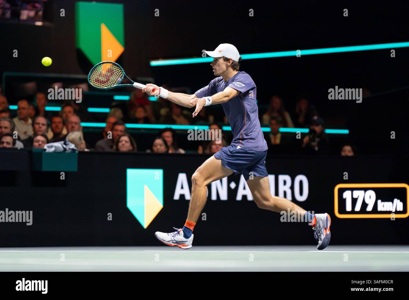 Rotterdam, Niederlande. Februar 2025. ROTTERDAM, NIEDERLANDE - 8. FEBRUAR: Alex de Minaur aus Australien während der ABN AMRO Open in Rotterdam Ahoy am 8. Februar 2025 in Rotterdam, Niederlande. (Foto von Marleen Fouchier/Orange Pictures) Credit: Orange Pics BV/Alamy Live News Stockfoto