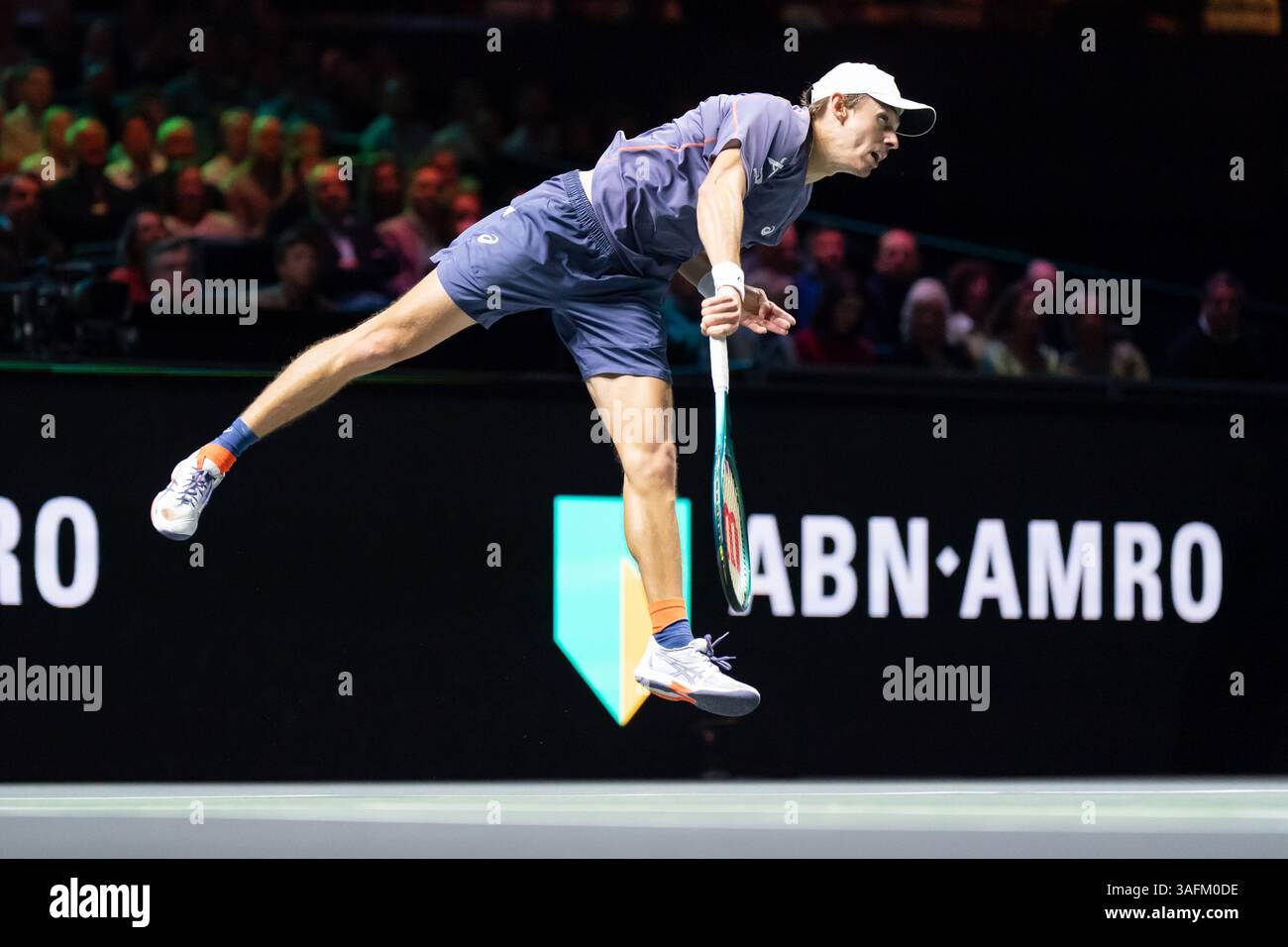 Rotterdam, Niederlande. Februar 2025. ROTTERDAM, NIEDERLANDE - 8. FEBRUAR: Alex de Minaur aus Australien während der ABN AMRO Open in Rotterdam Ahoy am 8. Februar 2025 in Rotterdam, Niederlande. (Foto von Marleen Fouchier/Orange Pictures) Credit: Orange Pics BV/Alamy Live News Stockfoto