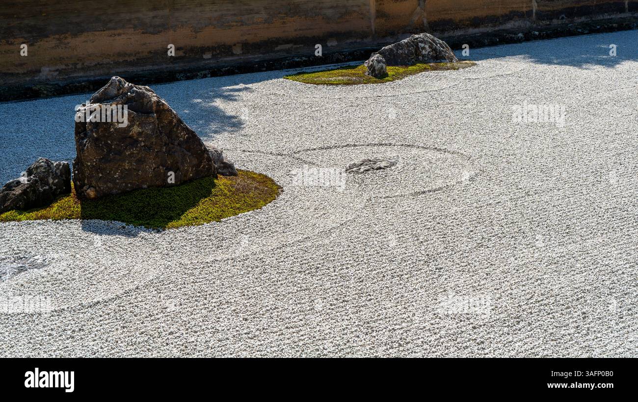 Zen Rock Garden am Ryoan-JI-Tempel in Kyoto, Japan Stockfoto