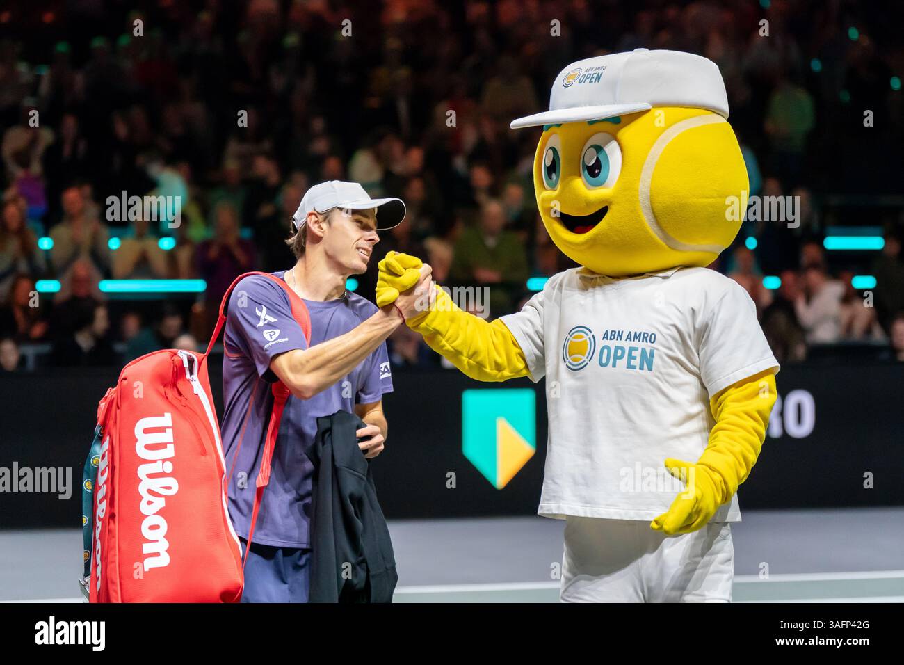 Rotterdam, Niederlande. Februar 2025. ROTTERDAM, NIEDERLANDE - 8. FEBRUAR: Alex de Minaur aus Australien während der ABN AMRO Open in Rotterdam Ahoy am 8. Februar 2025 in Rotterdam, Niederlande. (Foto von Marleen Fouchier/Orange Pictures) Credit: Orange Pics BV/Alamy Live News Stockfoto