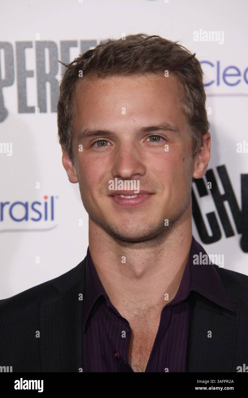 24. September 2012 – Los Angeles, Kalifornien, USA – FREDDIE STROMA besucht die Premiere „Pitch Perfect“ im Arclight Hollywood Theater. (Kreditbild: © Glenn Weiner/ZUMAPRESS.com) Stockfoto
