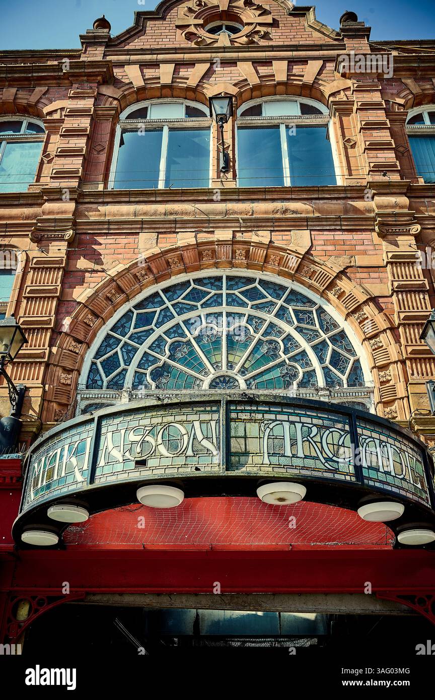 Das Äußere der Makinson Arcade im Stadtzentrum von Wigan, Großbritannien Stockfoto