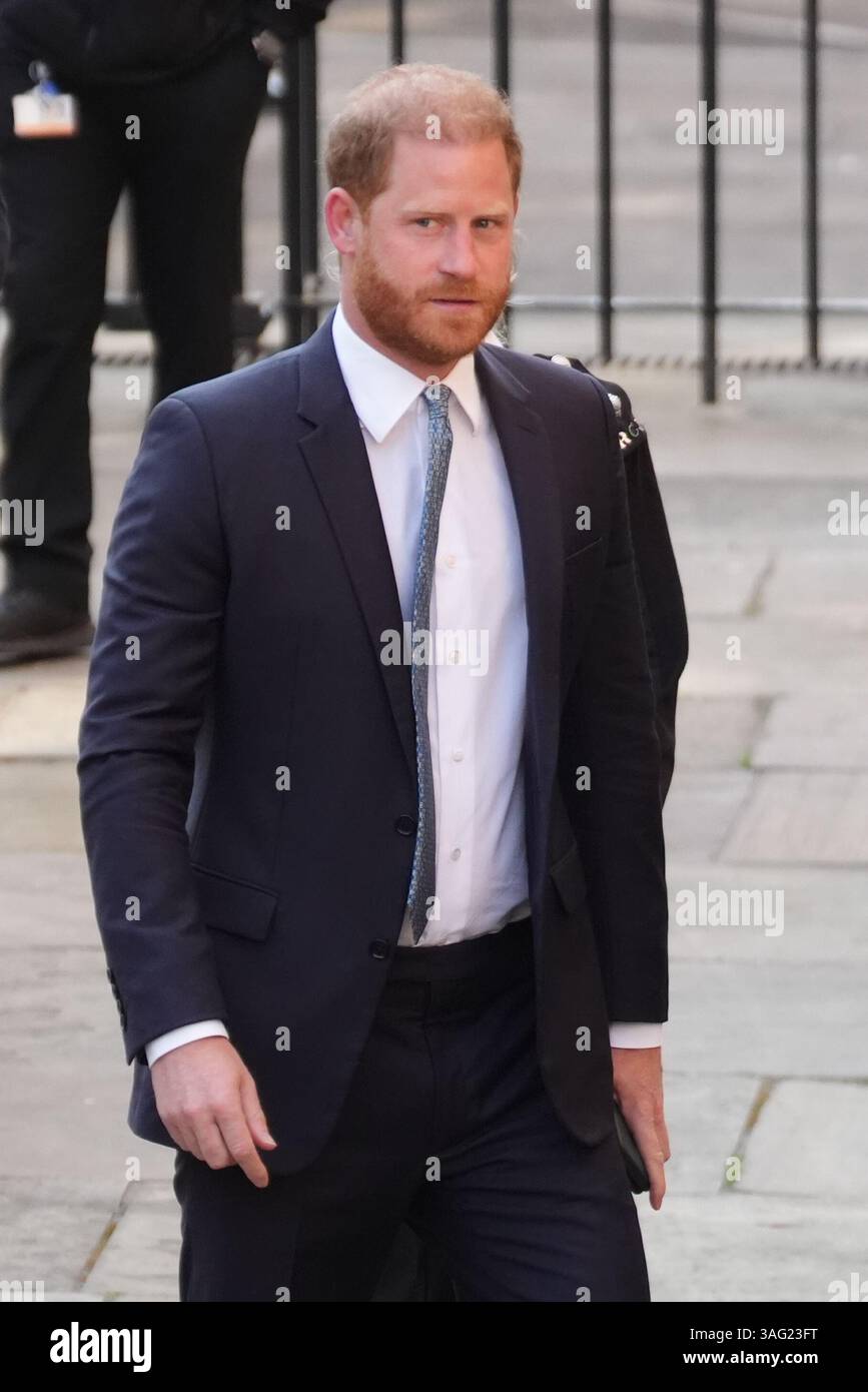 Der Duke of Sussex trifft bei den Royal Courts of Justice in London ein, um seine Berufung gegen ein Urteil des High Court einzuleiten, das seine Klage gegen das Innenministerium wegen des Sicherheitsniveaus, das er während seines Aufenthalts im Vereinigten Königreich erhält, geltend zu machen. Bilddatum: Dienstag, 8. April 2025. Stockfoto