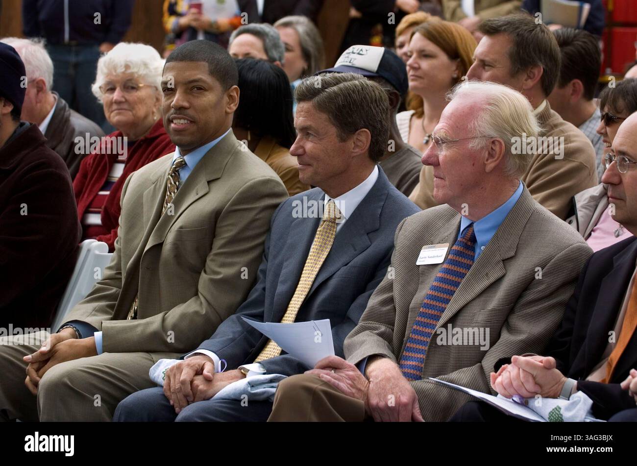 St. Hope Gründer Kevin Johnson (links), UC Davis M.I.N.D. Institutsdirektor Robert Hendren (Bild: Sacramento Bee/ZUMAPRESS.com) Stockfoto