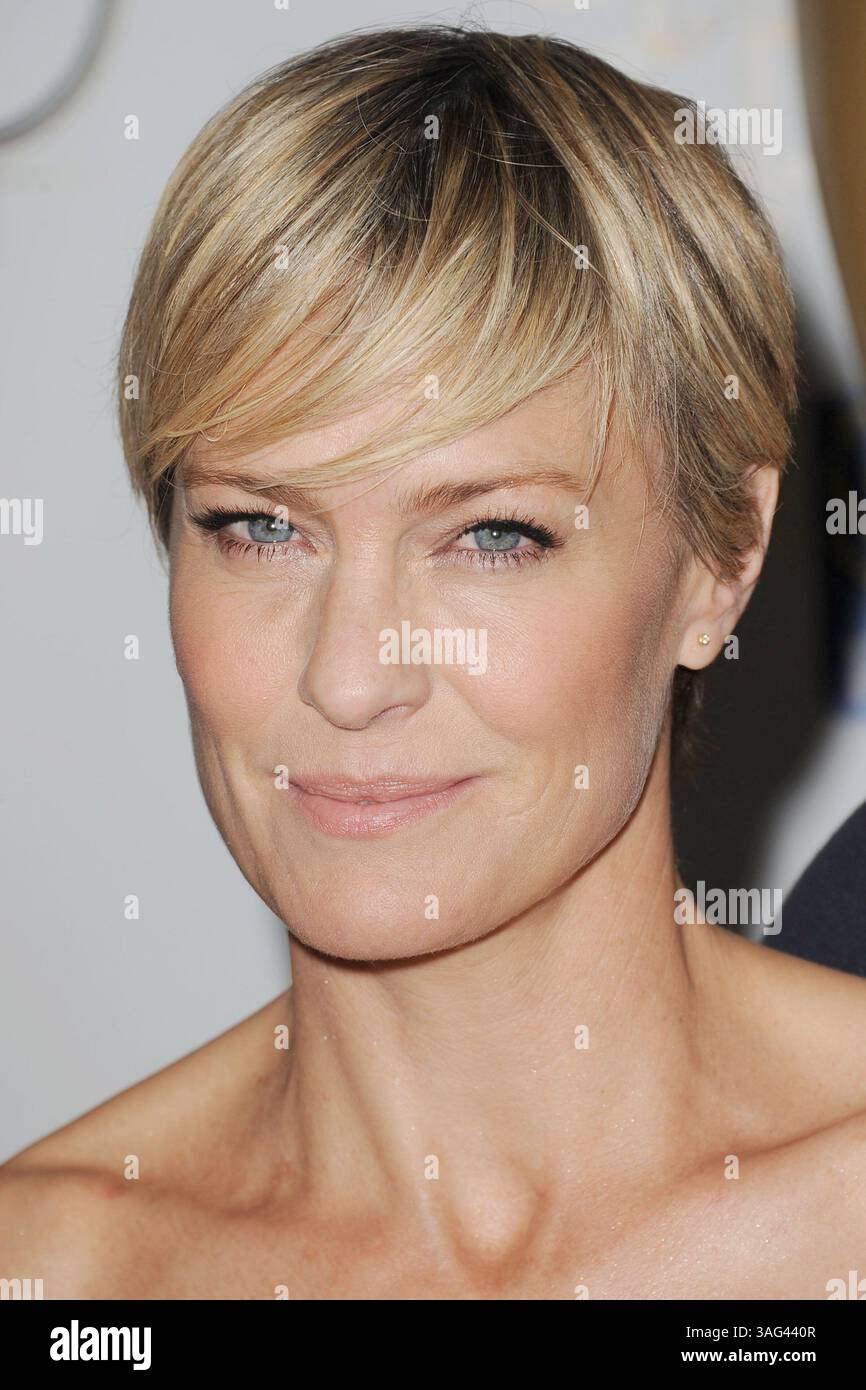 Oktober 2012 - New York, NY, USA - WWW.ACEPIXS.COM . . . . . . 2. Oktober 2012...New York City....Robin Wright nimmt am 25. Jahrestag der Filmvorführung und Besetzung von 'The Princess Bride' während des 50. New York Film Festivals am 2. Oktober 2012 in der Alice Tully Hall in New York City Teil...Bitte schreiben Sie: KRISTIN CALLAHAN - ACEPIXS.COM... . . . . ..Ace Pictures, Inc.: ..Tel.: (212) 243 8787 oder (646) 769 0430..E-Mail: info@acepixs.com..Web: http://www.acepixs.com (Kreditbild: © Kristin Callahan - Ace Pictures/Ace Pictures/ZUMAPRESS.com) Stockfoto