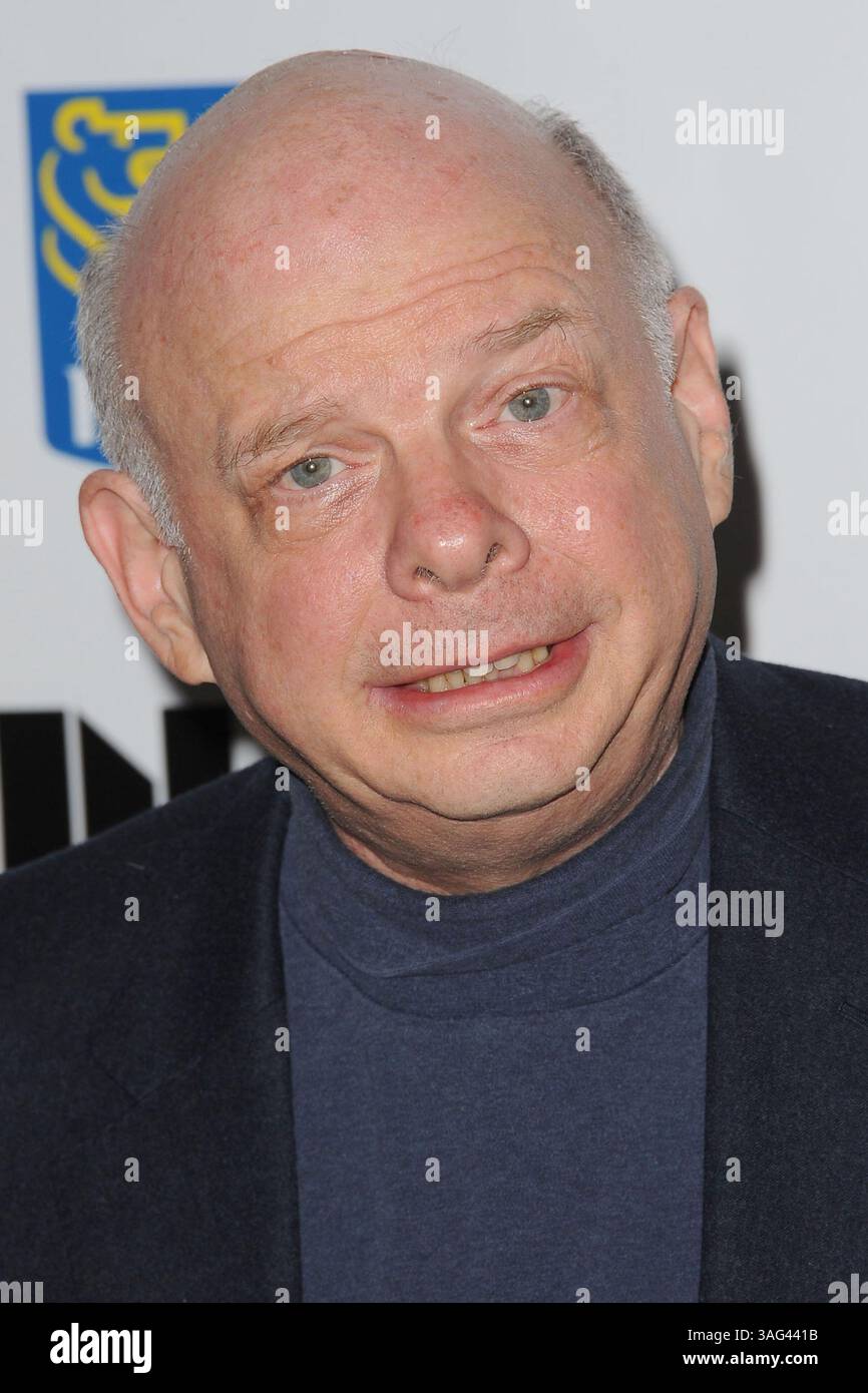 Oktober 2012 - New York, NY, USA - WWW.ACEPIXS.COM . . . . . . 2. Oktober 2012...New York City....Wallace Shawn nimmt am 25. Jahrestag der Filmvorführung und Besetzung von 'The Princess Bride' während des 50. New York Film Festivals am 2. Oktober 2012 in der Alice Tully Hall in New York City Teil...Bitte geben Sie an: KRISTIN CALLAHAN - ACEPIXS.COM. . . . . . . . . . . . . . . . . . . . . . . . . . . . ..Ace Pictures, Inc.: ..Tel.: (212) 243 8787 oder (646) 769 0430..E-Mail: info@acepixs.com..Web: http://www.acepixs.com (Kreditbild: © Kristin Callahan - Ace Pictures/Ace Pictures/ZUMAPRESS.com) Stockfoto