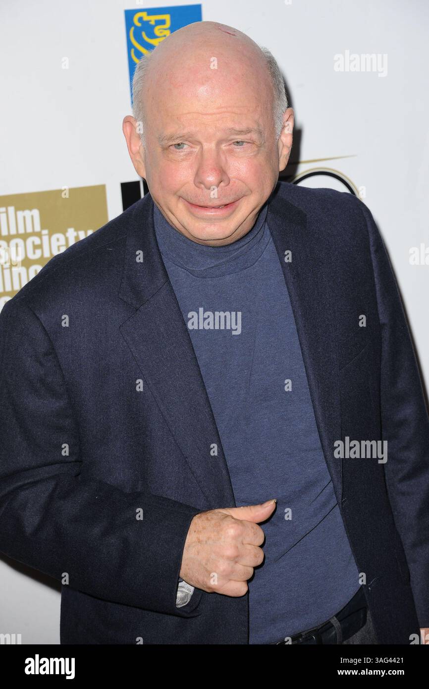 Oktober 2012 - New York, NY, USA - WWW.ACEPIXS.COM . . . . . . 2. Oktober 2012...New York City....Wallace Shawn nimmt am 25. Jahrestag der Filmvorführung und Besetzung von 'The Princess Bride' während des 50. New York Film Festivals am 2. Oktober 2012 in der Alice Tully Hall in New York City Teil...Bitte geben Sie an: KRISTIN CALLAHAN - ACEPIXS.COM. . . . . . . . . . . . . . . . . . . . . . . . . . . . ..Ace Pictures, Inc.: ..Tel.: (212) 243 8787 oder (646) 769 0430..E-Mail: info@acepixs.com..Web: http://www.acepixs.com (Kreditbild: © Kristin Callahan - Ace Pictures/Ace Pictures/ZUMAPRESS.com) Stockfoto