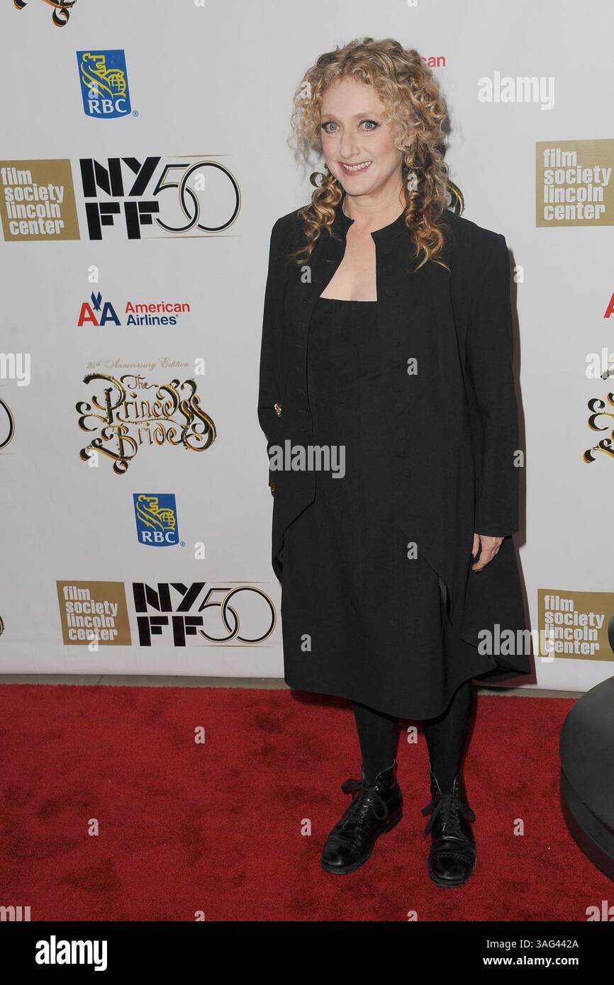 Oktober 2012 - New York, NY, USA - WWW.ACEPIXS.COM . . . . . . 2. Oktober 2012...New York City....Carol Kane nimmt am 25. Jahrestag der Filmvorführung und Besetzung von 'The Princess Bride' während des 50. New York Film Festivals am 2. Oktober 2012 in der Alice Tully Hall in New York City Teil...Bitte schreiben Sie: KRISTIN CALLAHAN - ACEPIXS.COM... . . . . ..Ace Pictures, Inc.: ..Tel.: (212) 243 8787 oder (646) 769 0430..E-Mail: info@acepixs.com..Web: http://www.acepixs.com (Kreditbild: © Kristin Callahan - Ace Pictures/Ace Pictures/ZUMAPRESS.com) Stockfoto