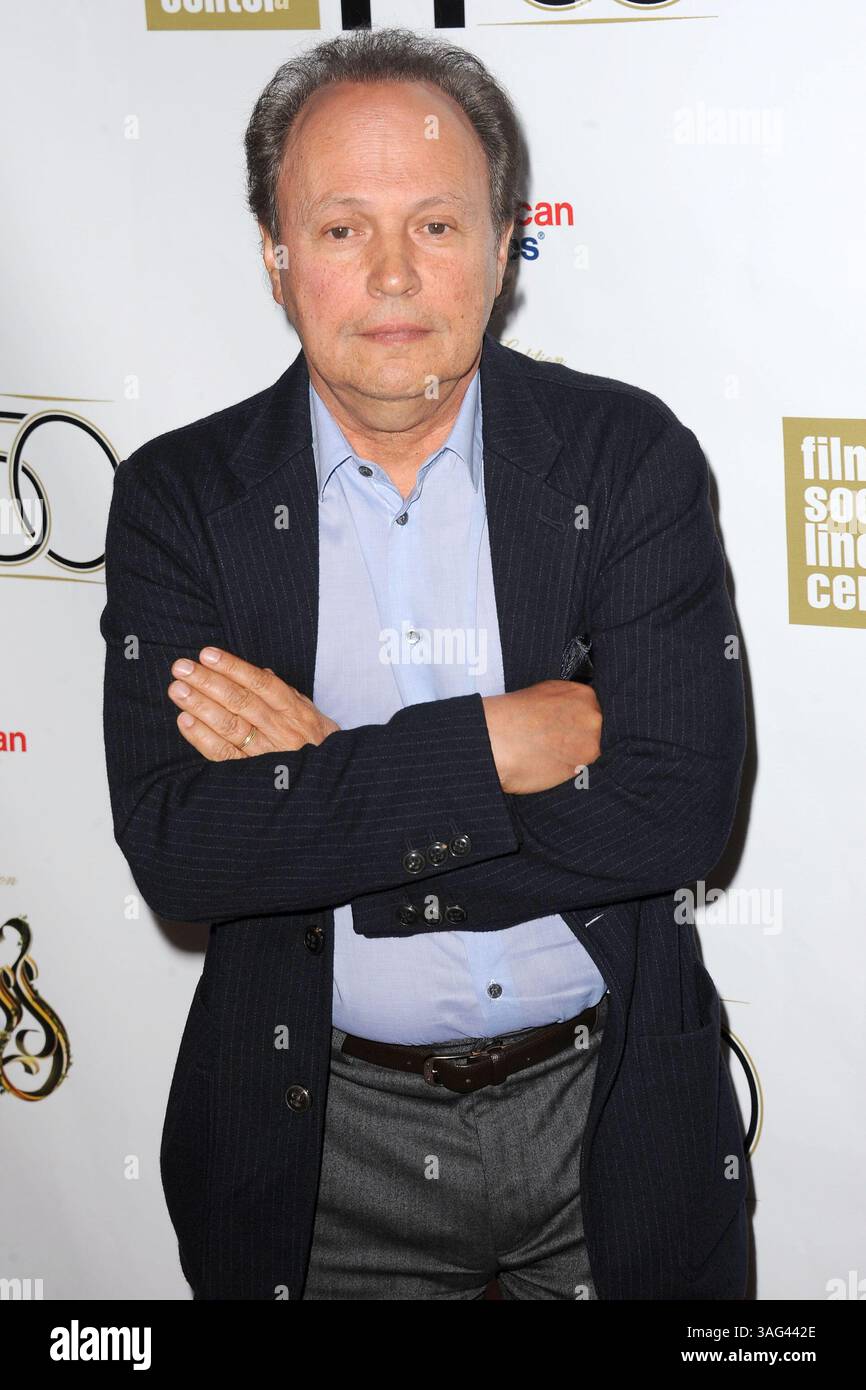 Oktober 2012 - New York, NY, USA - WWW.ACEPIXS.COM . . . . . . Oktober 2012... New York City Billy Crystal nimmt am 25. Jahrestag der Filmvorführung und Besetzung von 'The Princess Bride' während des 50. New York Film Festivals in der Alice Tully Hall am 2. Oktober 2012 in New York City Teil... Bitte schreiben Sie: KRISTIN CALLAHAN - ACEPIXS.COM. . . . . ..Ace Pictures, Inc.: ..Tel.: (212) 243 8787 oder (646) 769 0430..E-Mail: info@acepixs.com..Web: http://www.acepixs.com (Kreditbild: © Kristin Callahan - Ace Pictures/Ace Pictures/ZUMAPRESS.com) Stockfoto