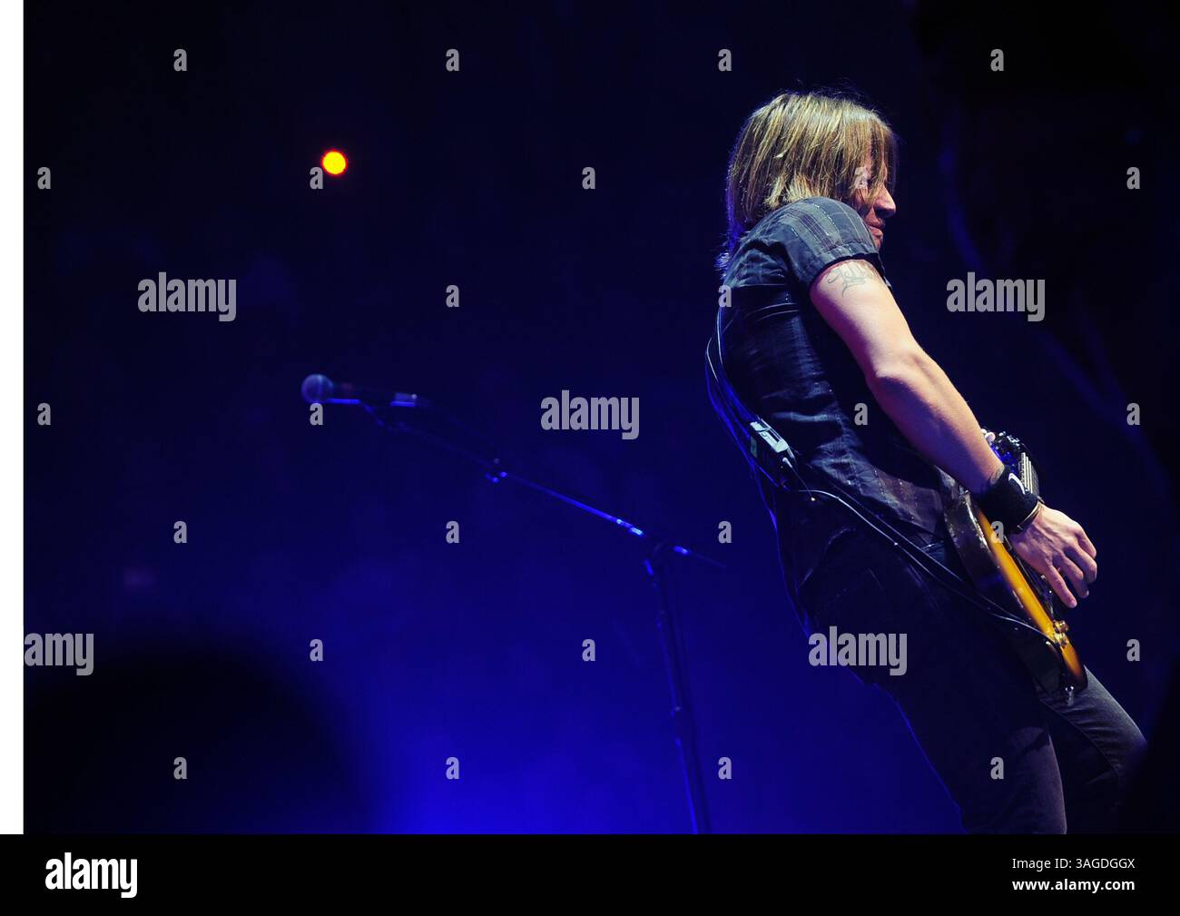 Okt. 2010 - Nashville, TN, USA - Keith Urban Performances at All for the Hall, 5. Oktober 2010 in der Bridgestone Arena (Bild: The Tennessee/ZUMAPRESS.com) Stockfoto