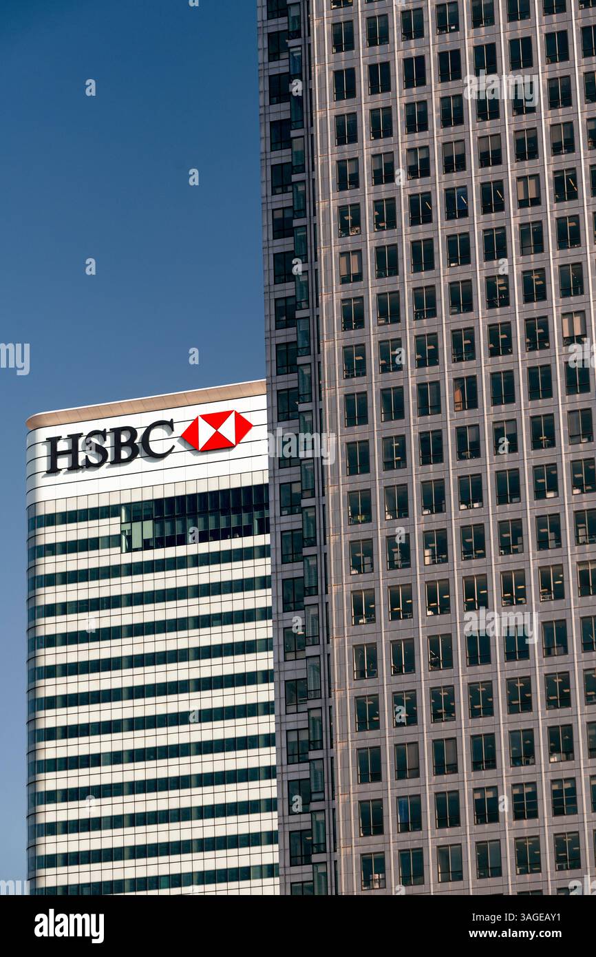 HSBC Tower in Canary Wharf, London, mit angrenzendem Büroblock im Herzen des modernen Finanz- und Geschäftsviertels Großbritanniens. Stockfoto