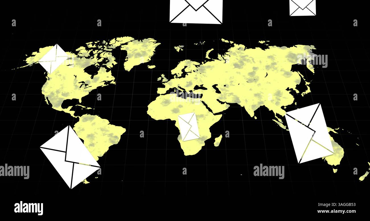 Mehrere Nachrichtensymbole, die gegen die Weltkarte fallen, werden gelb auf schwarzem Hintergrund Stockfoto
