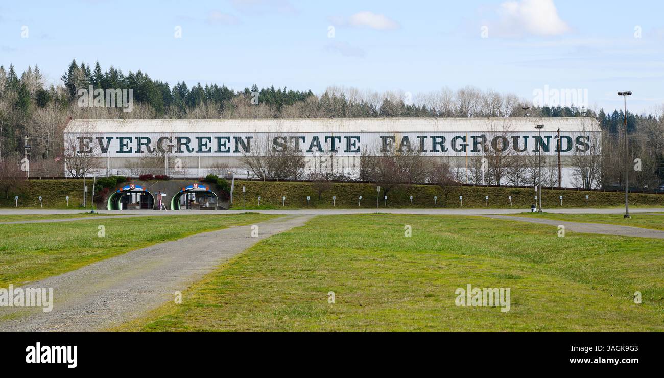 Monroe, WA, USA - 7. März 2025; Name auf der Tribüne der Evergreen State Fairgrounds Stockfoto
