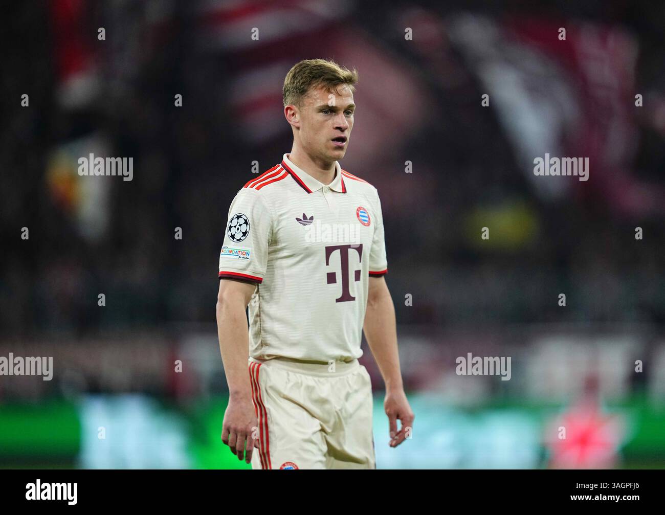 Allianz Areana, München, Deutschland. April 2025. Joshua Kimmich vom FC Bayern München im Champions League-Viertelfinale gegen Inter Mailand bei der Allianz Areana in München. Ulrik Pedersen/CSM (Bild: © Ulrik Pedersen/Cal Sport Media). Quelle: csm/Alamy Live News Stockfoto