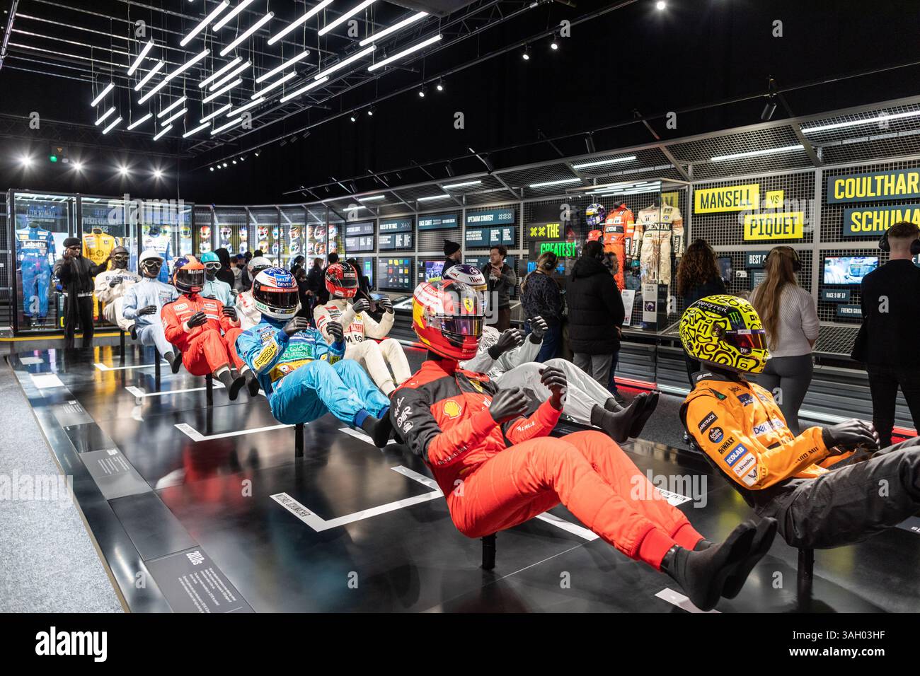 Dummy Drivers auf der Formel-1-Ausstellung The Excel London UK Stockfoto