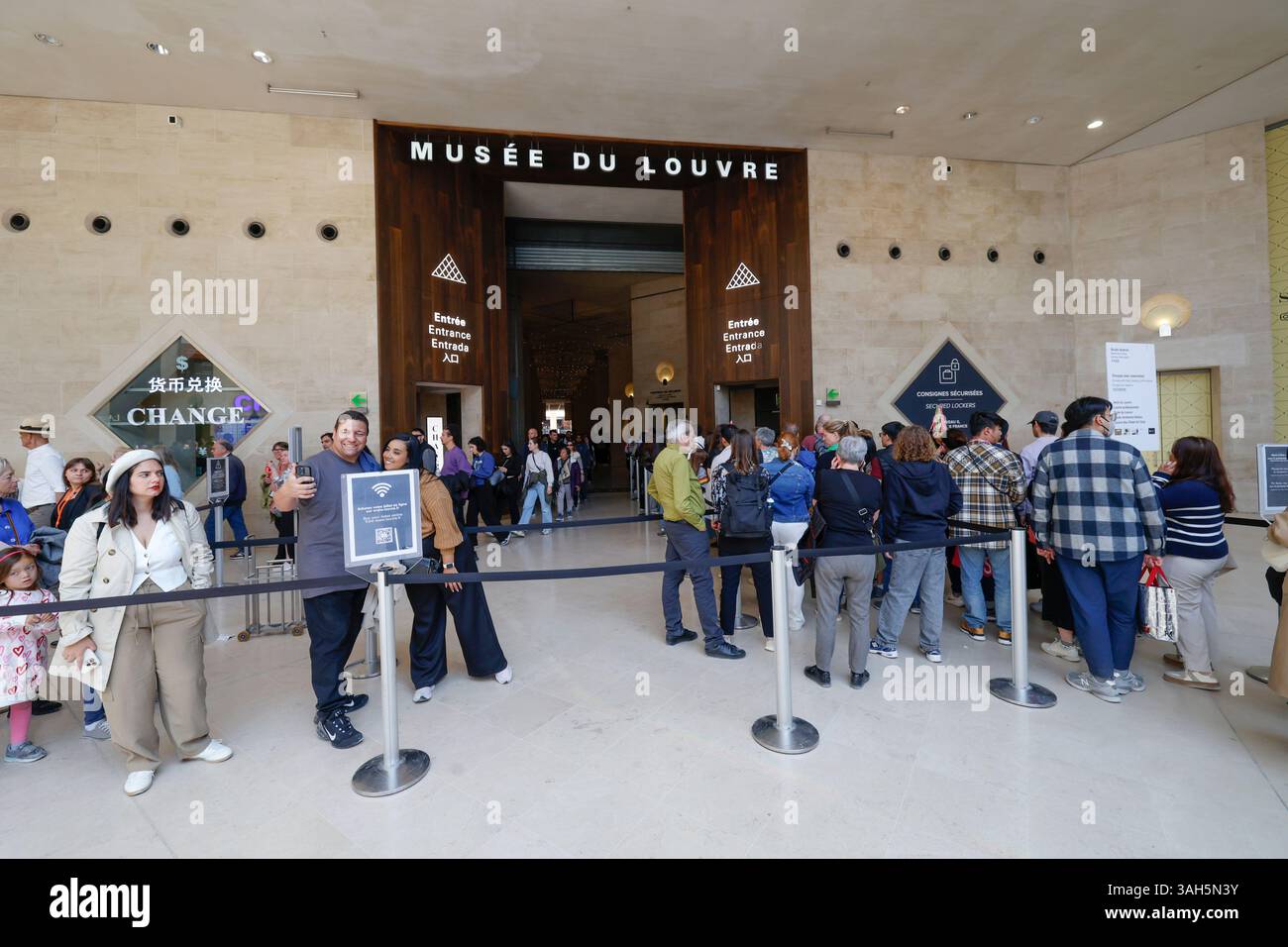 LOUVRE Museum PARIS Stockfoto