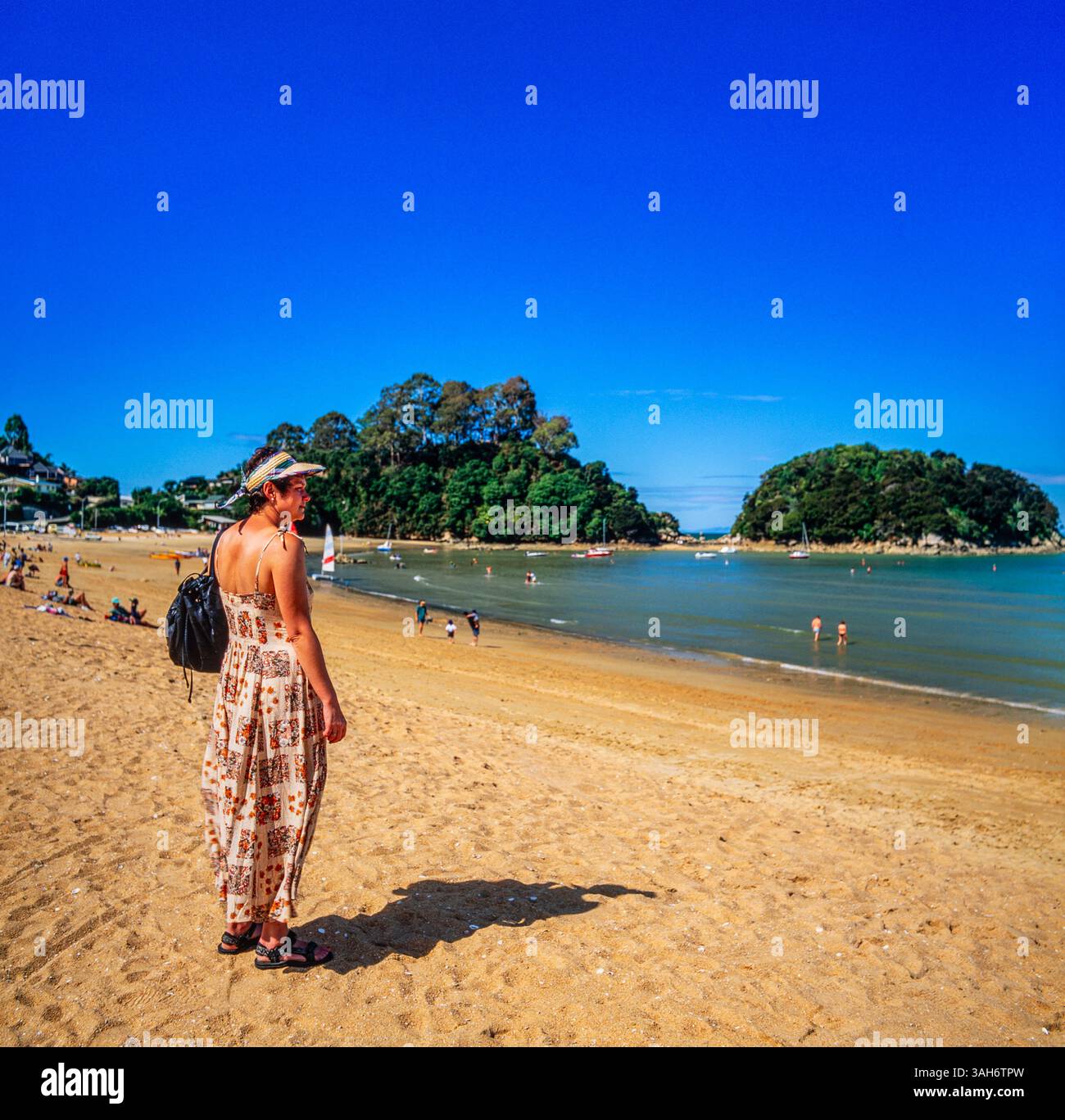 Frau am Strand Stockfoto