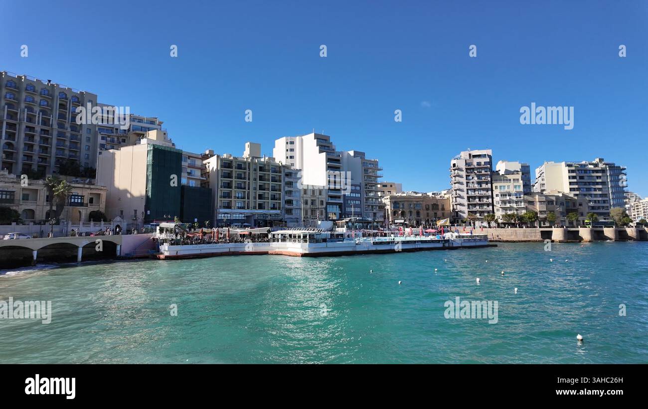 Baluta, Malta - 24.11.2025 - Balluta Bay Sliema, malta. Hochwertige Fotos Stockfoto