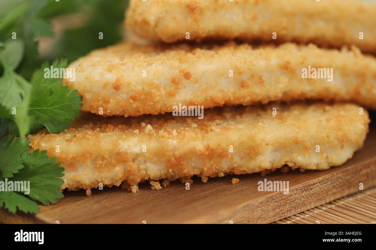 Knuspriges Fischfilet aus Alaska Pollock Stockfoto