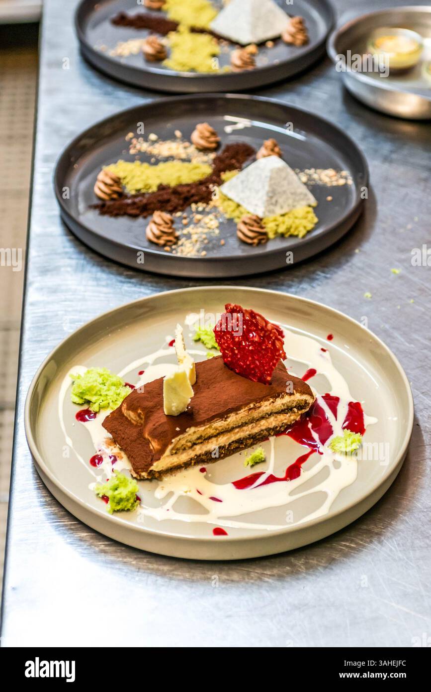 Haute Cuisine Gourmet und Deluxe Dessert feine Zucker süße Kunst für Kaffee. Stockfoto