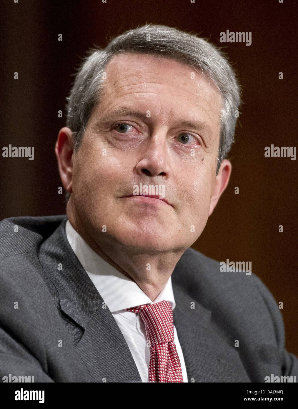 27. Juli 2017: Washington, District of Columbia, USA - RANDAL QUARLES, Gründer und Leiter der Cynosure Group, einer privaten Investmentfirma, sagt vor dem Senat Committee on Banking, Housing, and Urban Affairs aus, dass er zum Mitglied des Board of Governors des Federal Reserve Systems ernannt wurde. (Kreditbild: © Ron Sachs/CNP via ZUMA Wire) Stockfoto