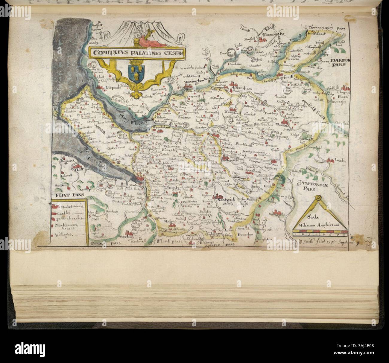 William Smiths Manuskriptkarte von Cheshire aus dem Jahr 1585 mit dem Titel „Comitatus Palatinus Cestriae“ ist in Tinte und Papier gezeichnet. Es handelt sich um ein bedeutendes historisches Dokument, das in der British Library untergebracht ist. Stockfoto