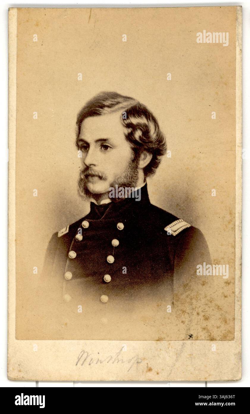 Eine Fotografie von Theodore Winthrop, aufgenommen zwischen 1861 und 1865. Winthrop war ein US-amerikanischer Schriftsteller und Gewerkschaftsoffizier während des Bürgerkriegs, bekannt für sein Buch The Canoe and the Saddle. Stockfoto