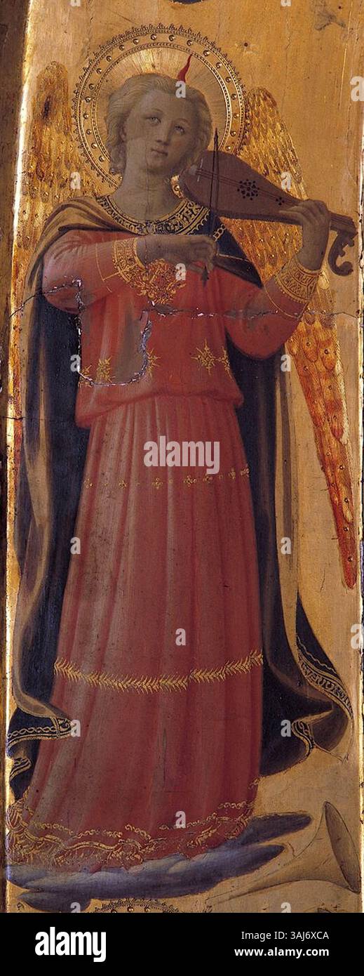 Dieses unerhellte Detail aus Fra Angelico Linaiuoli Triptychon von 1433 zeigt einen Engel, der einen rebec spielt. Die Engelsfigur ist zart dargestellt, mit den sanften Farbtönen und der sorgfältigen Schattierung, die für Fra Angelico charakteristisch sind. Die Komposition spiegelt den Fokus des Künstlers auf die göttliche Darstellung durch religiöse Kunst wider. Stockfoto