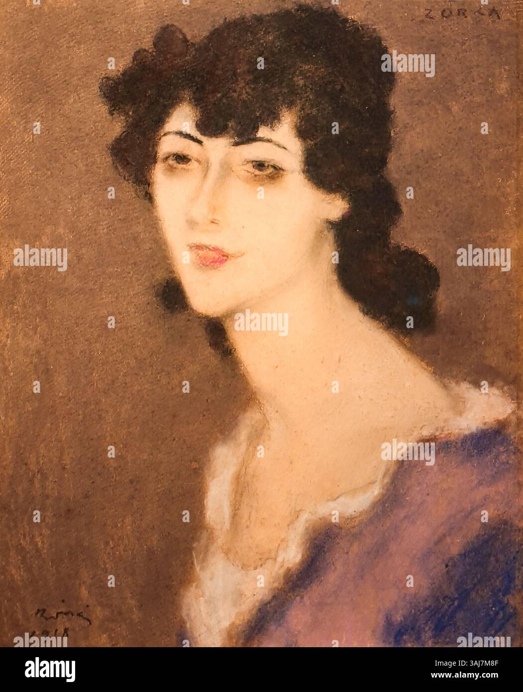 Das Ölgemälde „Zorka“ von Jószef Rippl-Rónai aus dem Jahr 1918 zeigt ein Porträt einer Frau im impressionistischen Stil. Das Kunstwerk fängt die ausdrucksstarke Verwendung von Farben und Pinselarbeiten des Künstlers ein und unterstreicht seine unverwechselbare Herangehensweise an Porträts. Stockfoto