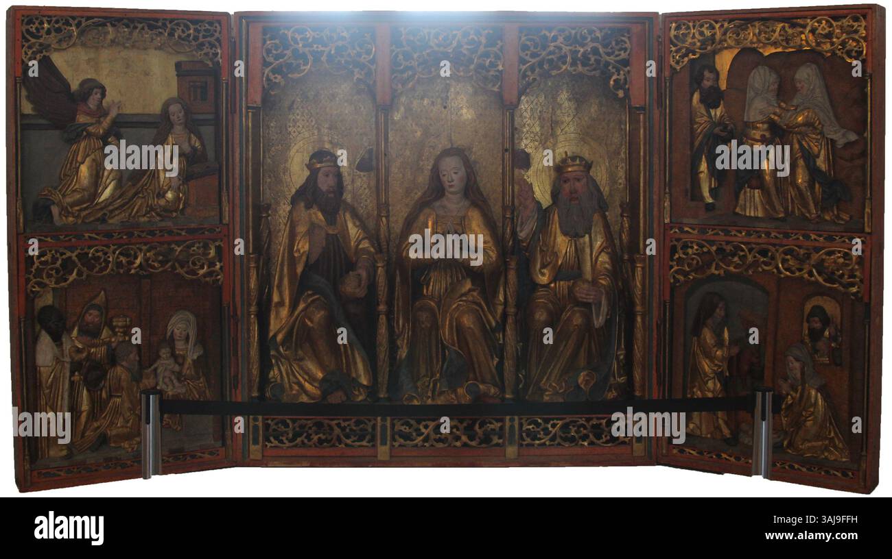 Reredo von der Krönung Mariens, geschaffen zwischen 1517 und 1525 von einem unbekannten Künstler. Dieses Stück, das im Danziger Nationalmuseum untergebracht ist, zeigt religiöse Kunst aus der Renaissance. Stockfoto