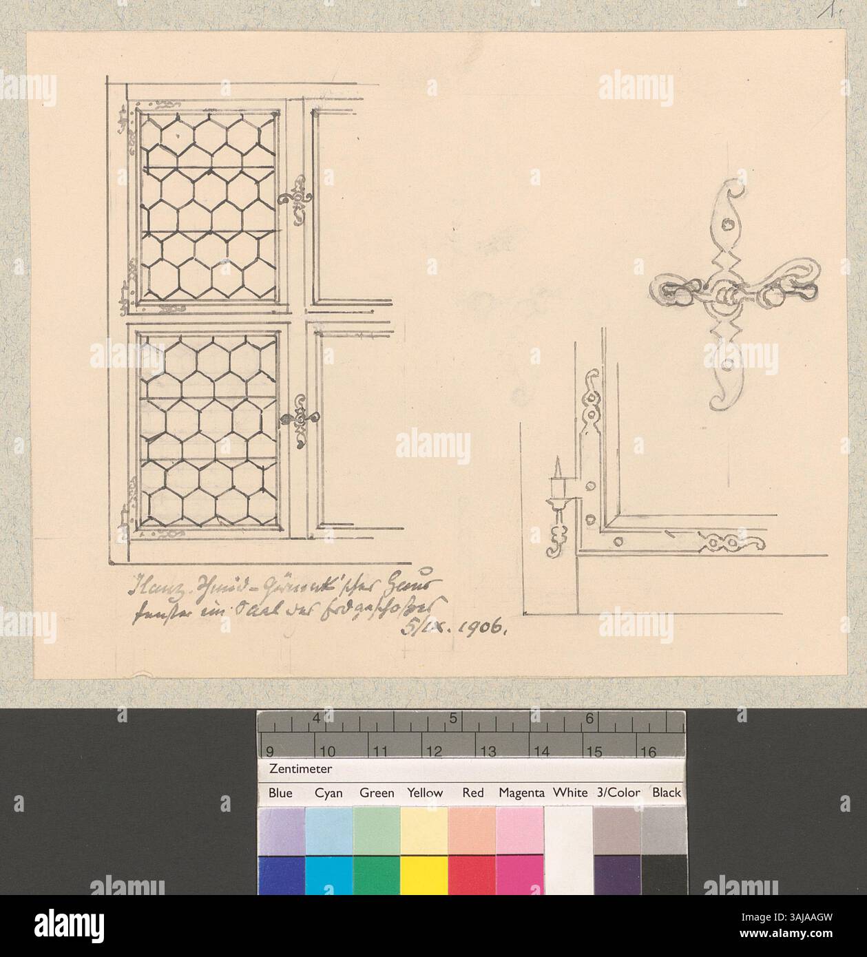 Diese Zeichnung von Johann Rudolf Rahn aus dem Jahr 1906 zeigt ein Fenster und seine Details aus dem Saal des Schmid-Grüneck-Hauses in Ilanz, Schweiz, mit Schwerpunkt auf dessen architektonischem Design. Stockfoto