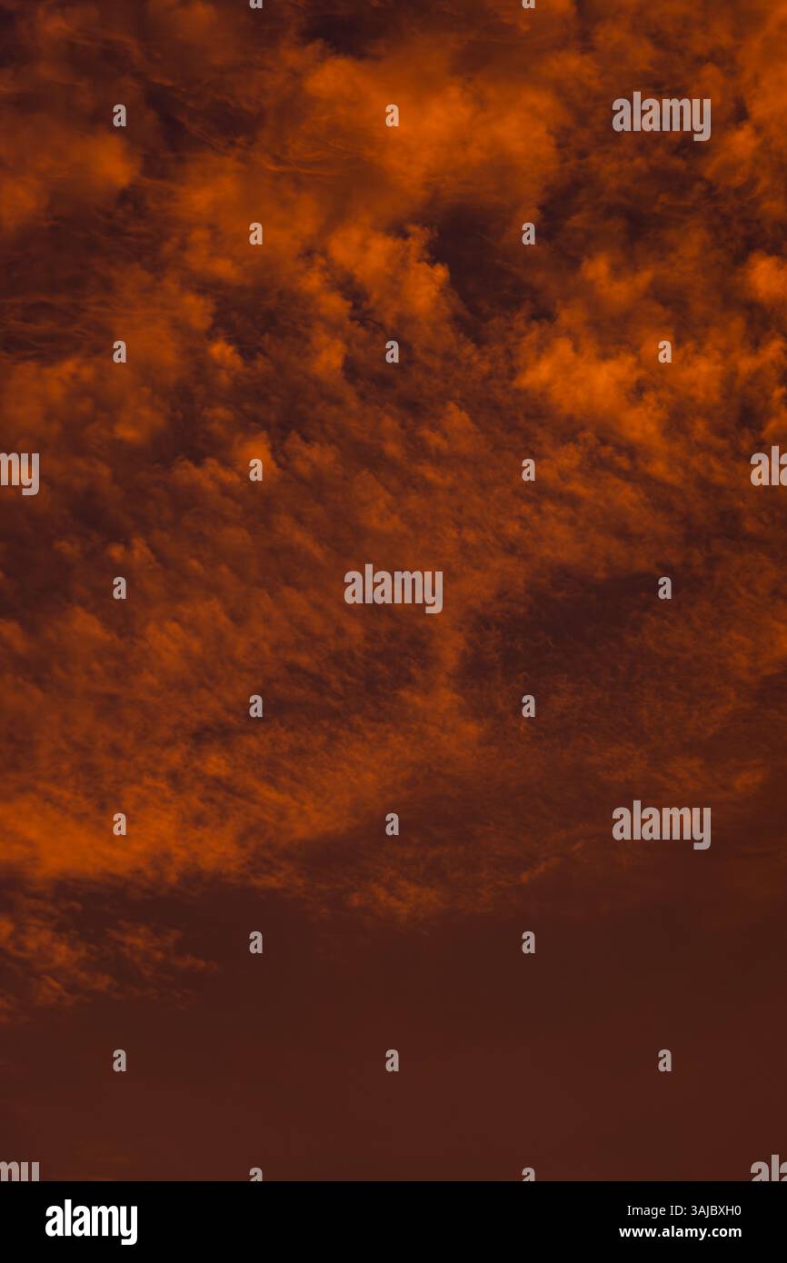 Sonnenuntergang über dem Pazifischen Ozean von der Küste von Lima, Peru Stockfoto