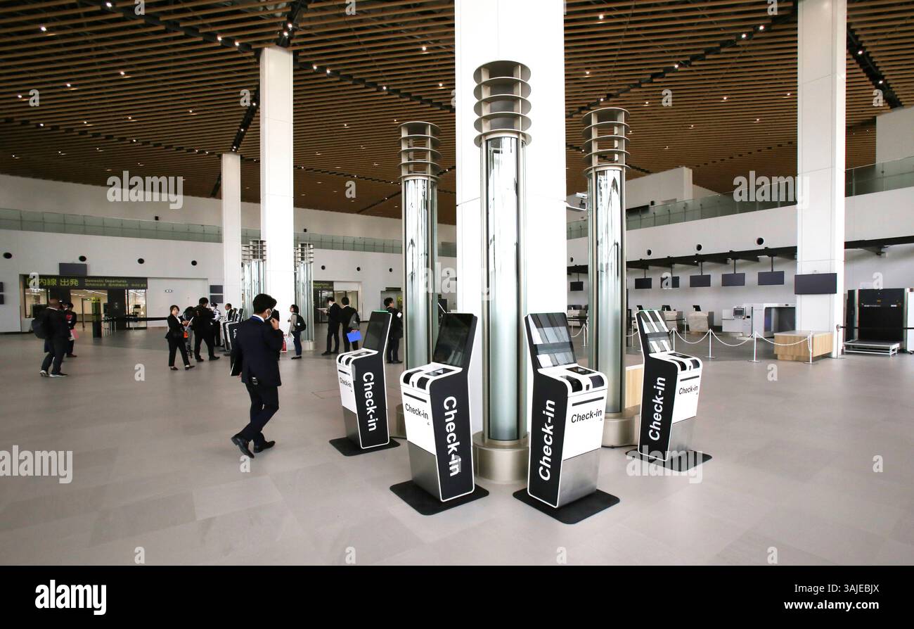 A photo shows Kobe Airport Terminal 2 in Chuo Ward, Kobe City, Hyogo Prefecture on April 11, 2025. The second terminal, which will handle international charter flights, is scheduled to open on April 18th. International charter flights to South Korea, China, Taiwan, and Vietnam will be in service. ( The Yomiuri Shimbun via AP Images ) Stockfoto