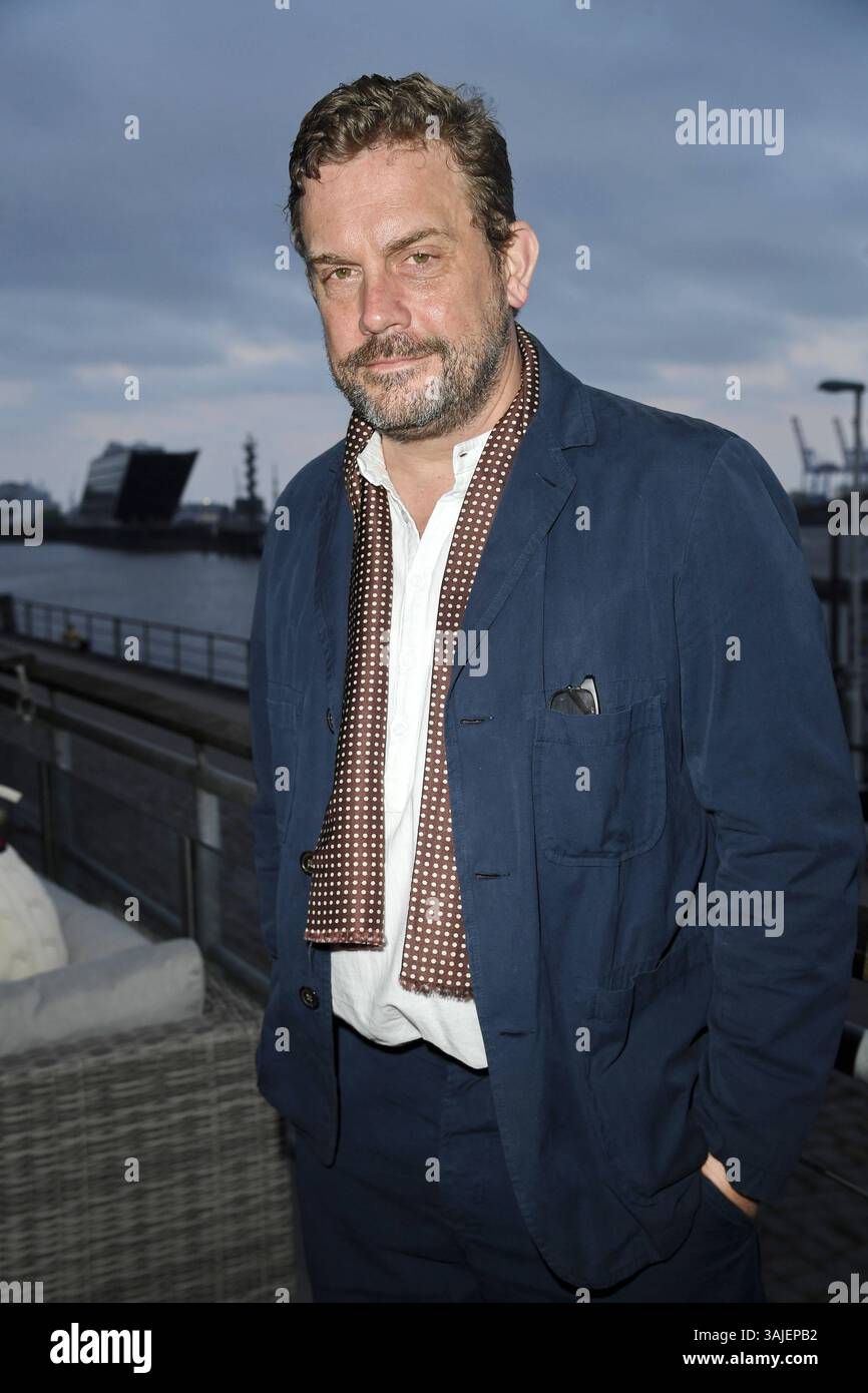 Sebastian Bezzel bei der 47. Verleihung des Jupiter Awards in Hamburg am 10.04.2025 *** Sebastian Bezzel bei der 47. Jupiter-Preisverleihung in Hamburg am 10 04 2025 Stockfoto