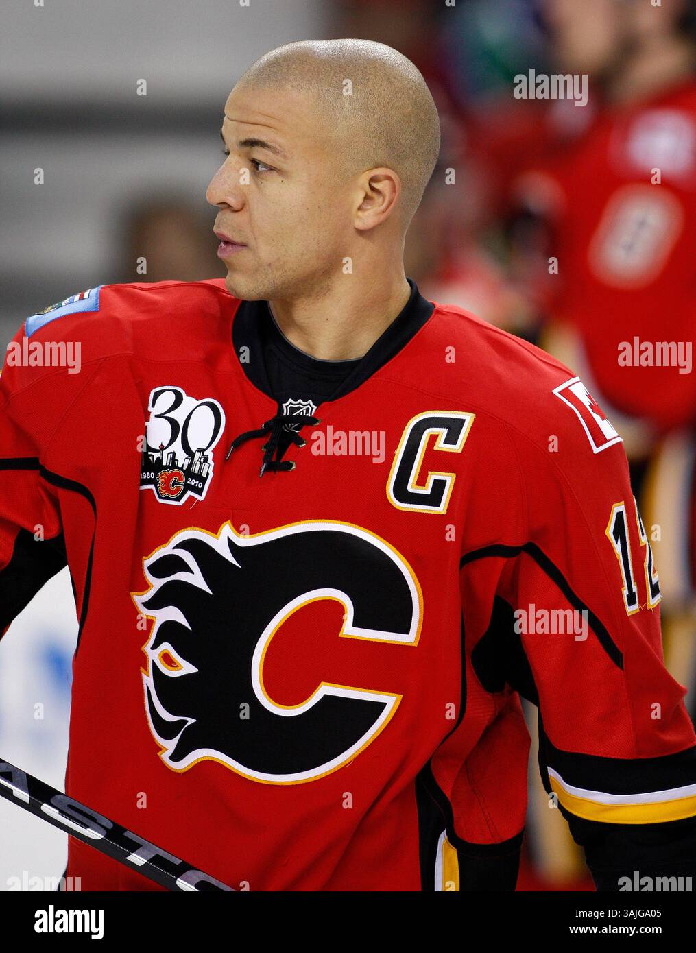 28. Dezember 2009 - Calgary, Alberta, Kanada - Foto des NHL-Spielerprofils auf Jarome Iginla von Calgary Flames während eines Spiels in Calgary. (Foto: © Larry MacDougal via ZUMA Wire) Stockfoto