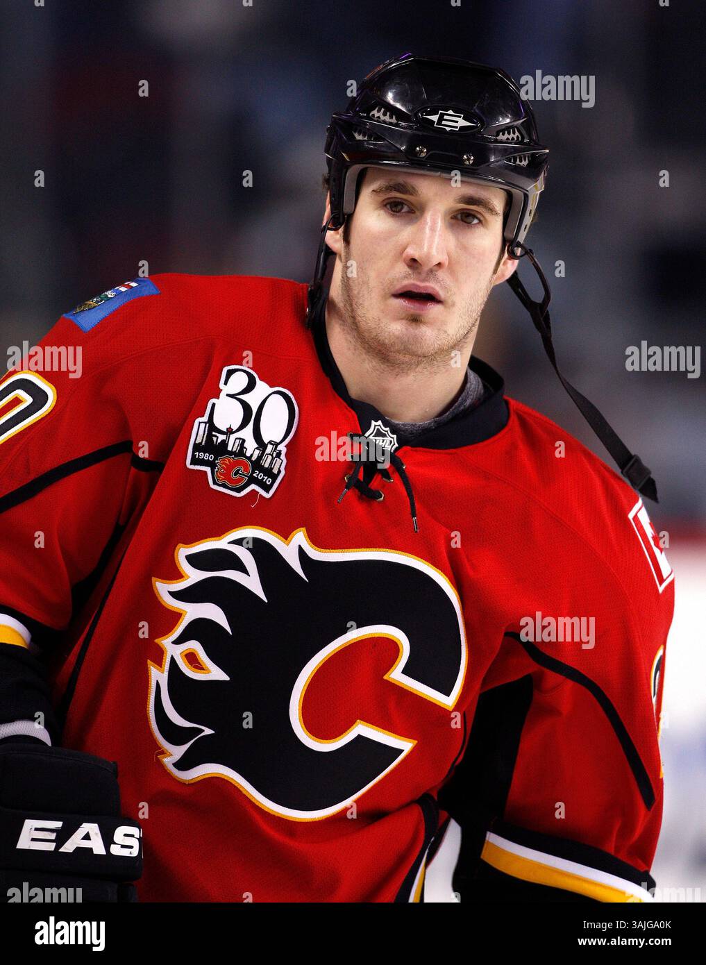 28. Dezember 2009 - Calgary, Alberta, Kanada - Foto des NHL-Spielerprofils auf Curtis Glencross von Calgary Flames während eines aktuellen Spiels in Calgary. (Foto: © Larry MacDougal via ZUMA Wire) Stockfoto