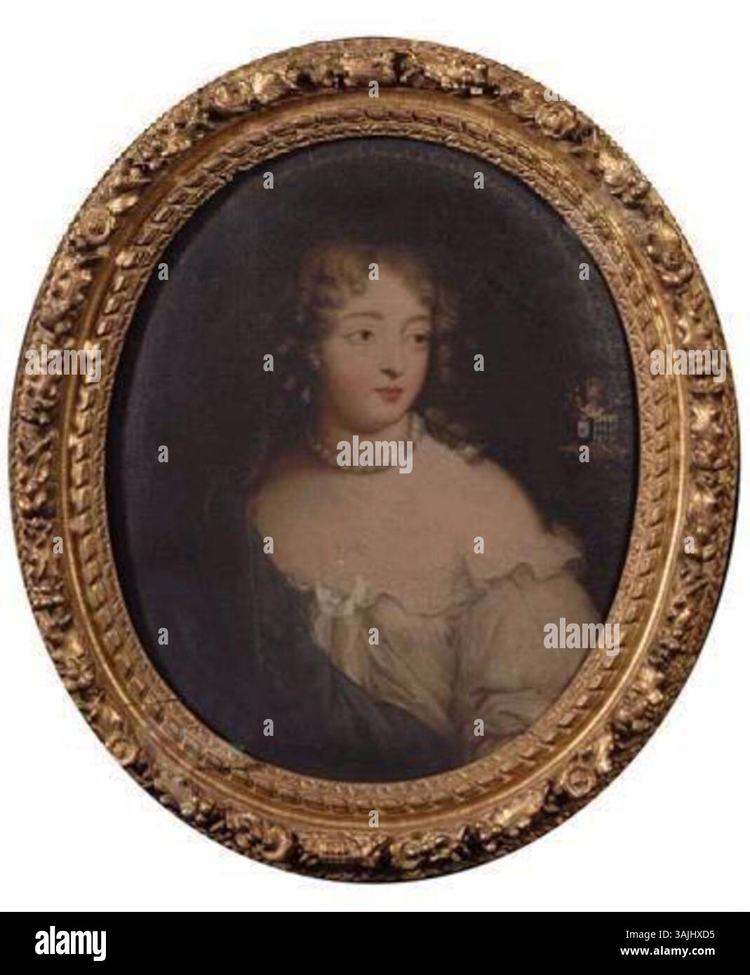 Dieses Porträt aus dem 17. Jahrhundert wird einem nicht identifizierten französischen Maler zugeschrieben, der Angélique de Landreville, Comtesse de Ligniville, in einem eleganten historischen Stil, der für diese Zeit typisch ist, darstellt. Stockfoto