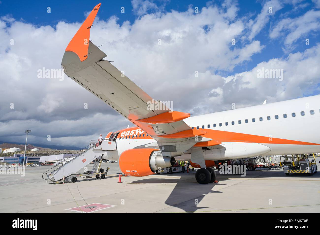 Easy Jet Flugzeug, Flughafen Teneriffa Süd, Teneriffa Sur, Spanien *** Easy Jet Flugzeug, Teneriffa Süd Flughafen, Teneriffa Sur, Spanien Stockfoto