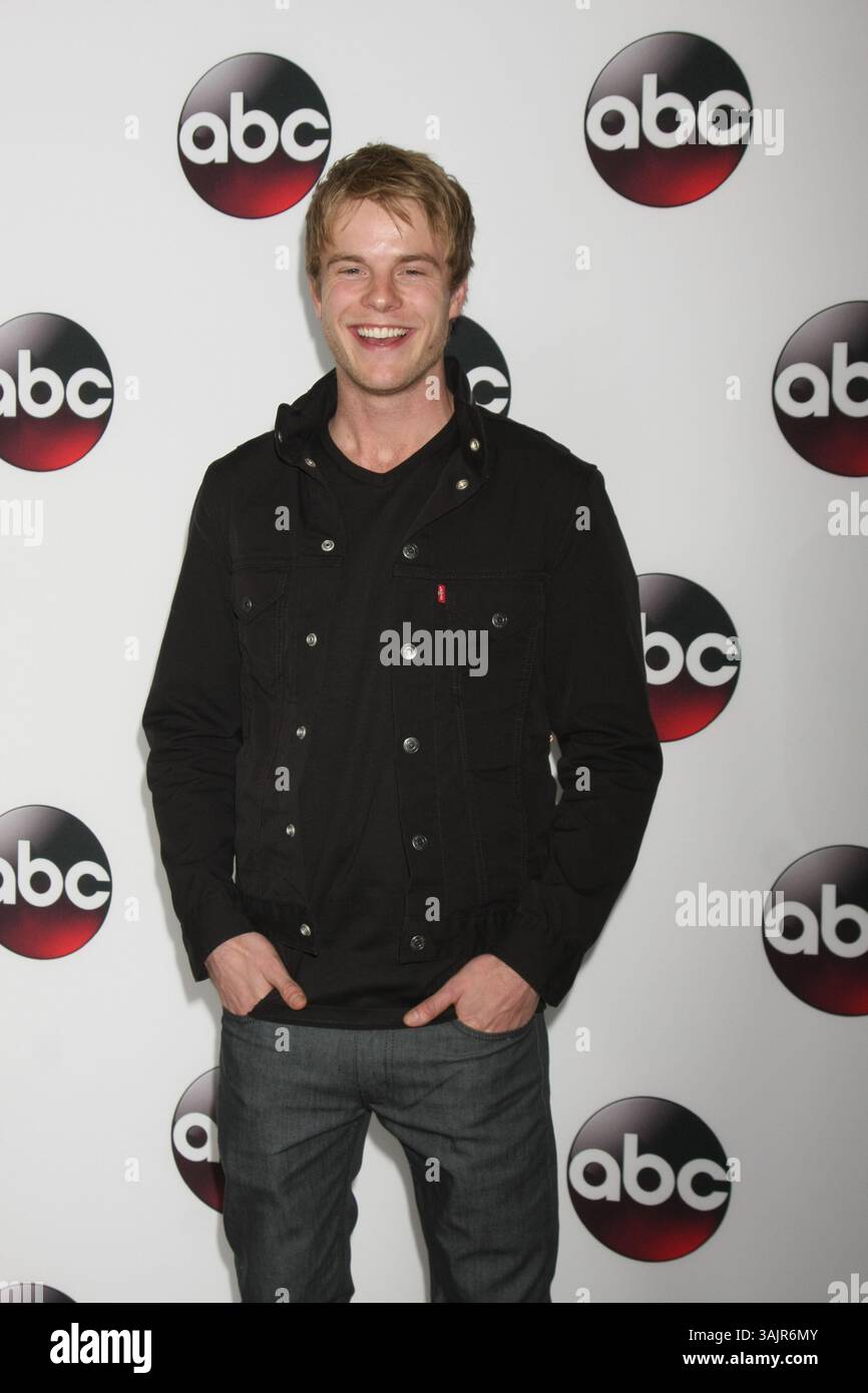 9. Januar 2016 - Pasadena, CA, USA - vLOS Galaxy - JAN 9: Graham Rogers auf der Disney ABC TV 2016 TCA Party im The Langham Huntington Hotel am 9. Januar 2016 in Pasadena, Kalifornien (Credit-Bild: © Kay Blake über ZUMA Draht) Stockfoto