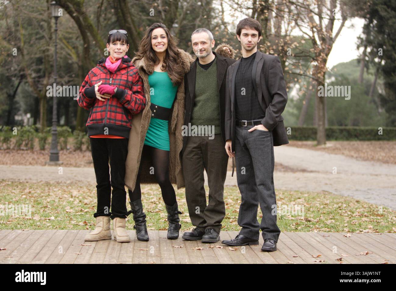13. Januar 2009 – Rom, Italien – Schauspielerin GERALDINE CHAPLIN, Regisseur STEFANO BESSONI und Schauspieler ALBERTO AMARILLA während des Fotogesprächs „Imago Mortis“ in Rom. (Kreditbild: © Evandro Inetti/ZUMA Press) EINSCHRÄNKUNGEN: * Italy Rights OUT * Stockfoto