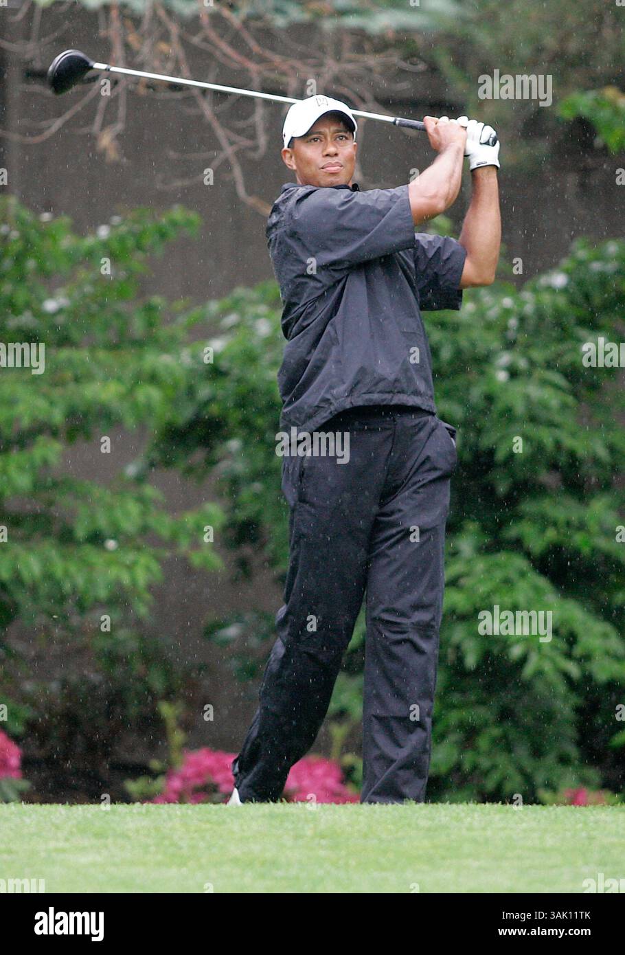 Juni 2009: Tiger Woods in Aktion während des Memorial Tournament's Skins Game im Muirfield Village Golf Club in Dublin, OH. (Bild: © Scott Terna/Cal Sport Media/ZUMA Press) Stockfoto